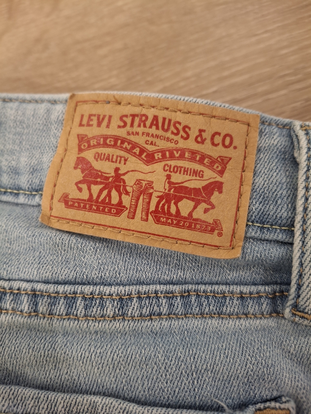 Levi's 711 Skinny Jeans Women's W25 L28 Light Wash Blue Denim - Picture 8 of 14